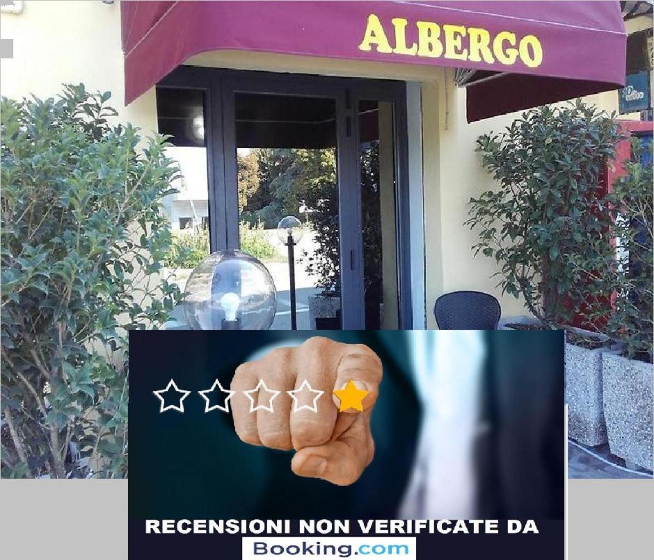 Residence Checkin A Richiesta Parma Buitenkant foto